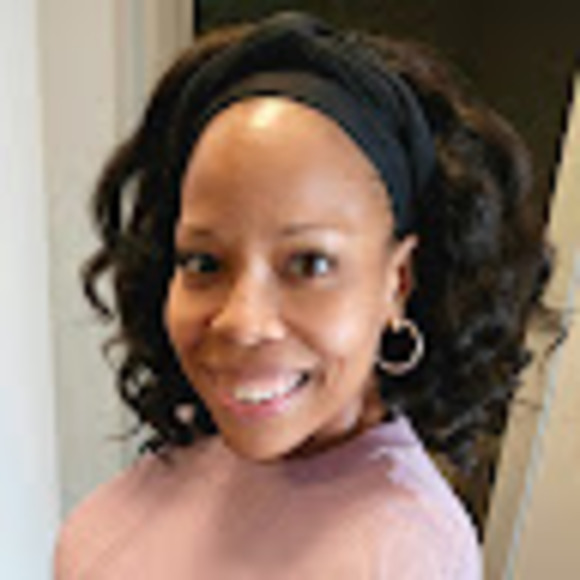 Meet your Posher, Rashida - Picture 1 of 1